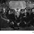 ‘Alive in the Catacombs’: El ritual subterráneo de Queens of the Stone Age