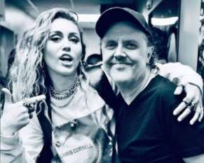 Miley y Lars